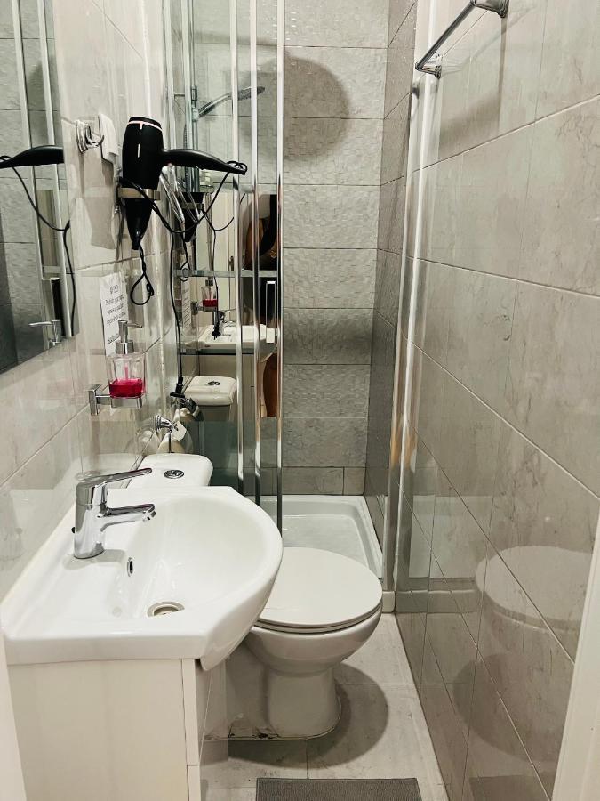 Apartamento Antonio Pedro Lissabon Exterior foto